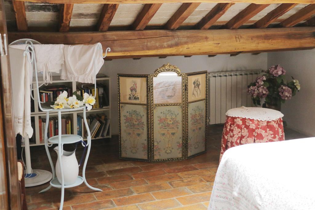 치타디카스텔로 Palazzo San Florido B&B 외부 사진