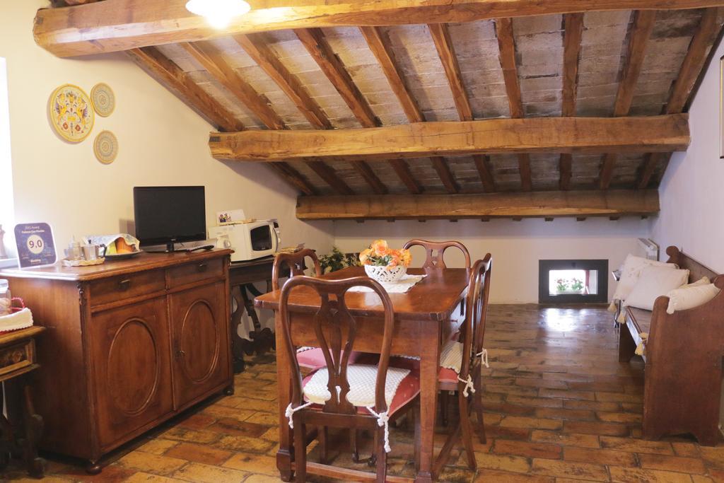 치타디카스텔로 Palazzo San Florido B&B 외부 사진