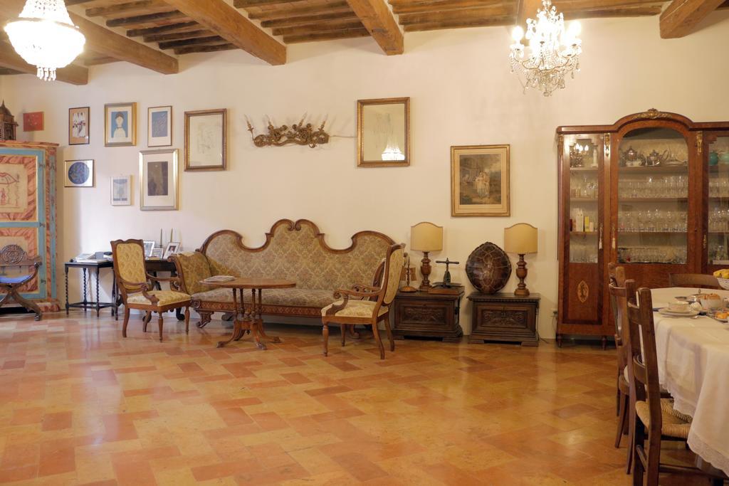 치타디카스텔로 Palazzo San Florido B&B 외부 사진
