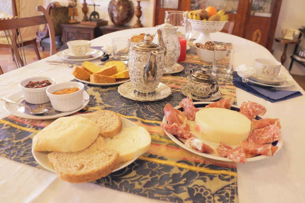 치타디카스텔로 Palazzo San Florido B&B 외부 사진